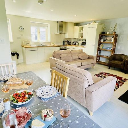 Riverview - Family River Retreat A Short Walk From The Quay Dittisham Exterior foto